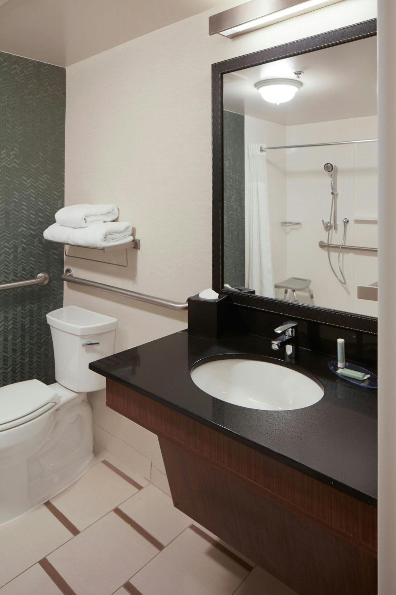Hotel Fairfield & Osu Columbus