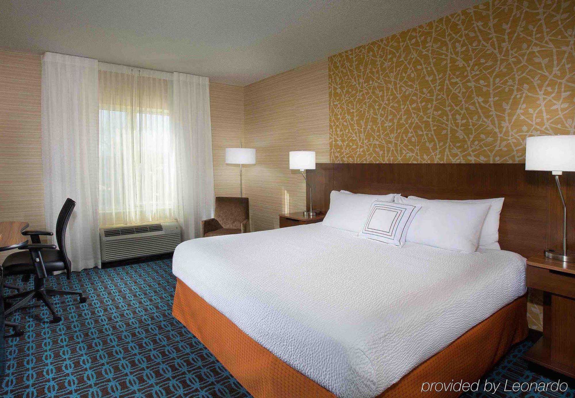 Hotel Fairfield & Osu
